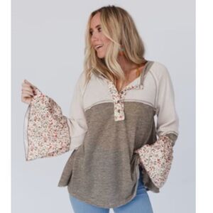 Three Bird Nest Blooms Of Love Contrast Top